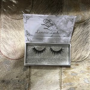3D HIGH QUALITY STRIP LASHES